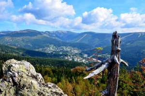 Ein Geheimtipp für den schönsten Aussichtspunkt von Krkonoše - Harrachova skála