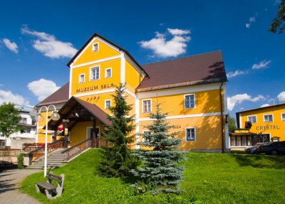 NOVOSAD GLASSWORKS and MUMLAVA WATERFALL - HARRACHOV