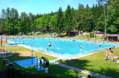 open-air swimming pool