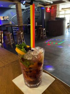 Avalanche bar - (Dolská)