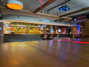 Avalanche bar - (Dolská)