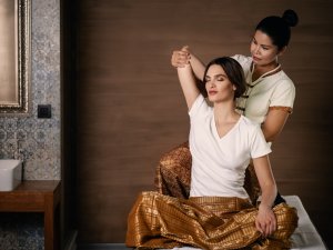 Thai massagebehandling TAWAN