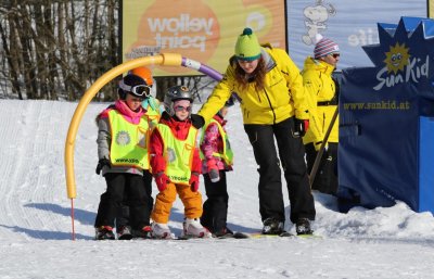 Yellow point ski school