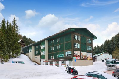 SKI Hotel Lenka